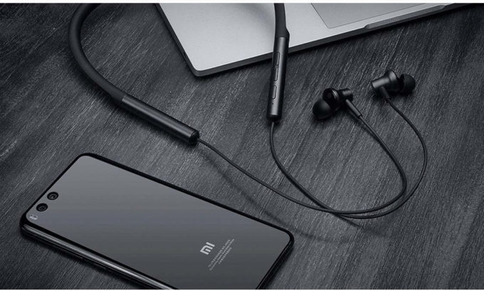 Xiaomi ガジェット 超軽量 1万円以下で購入できる流行りのネックバンド Bluetoothイヤホンを紹介 c対応 スポーツにも最適 おすすめ 中華スマホ ラフ ブロ スマホ タブレット Pc 総合情報サイト